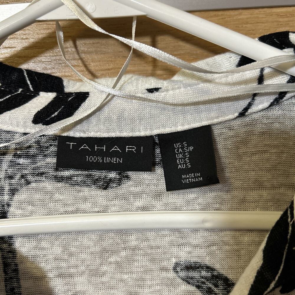 Tahari Women sz S 100% Linen Black White Palm Print Tropical Top V-neck Nautical - Picture 2 of 6